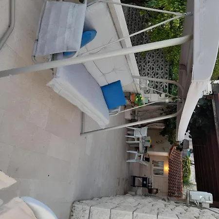 Nada Διαμέρισμα Postira